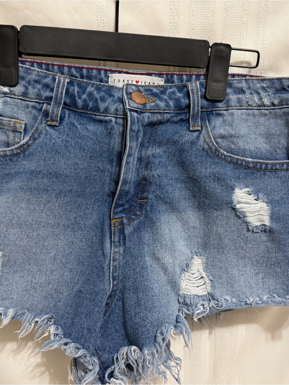 Toast Women’s Medium 100% Cotton Distressed Denim Jean Shorty Shorts Summer